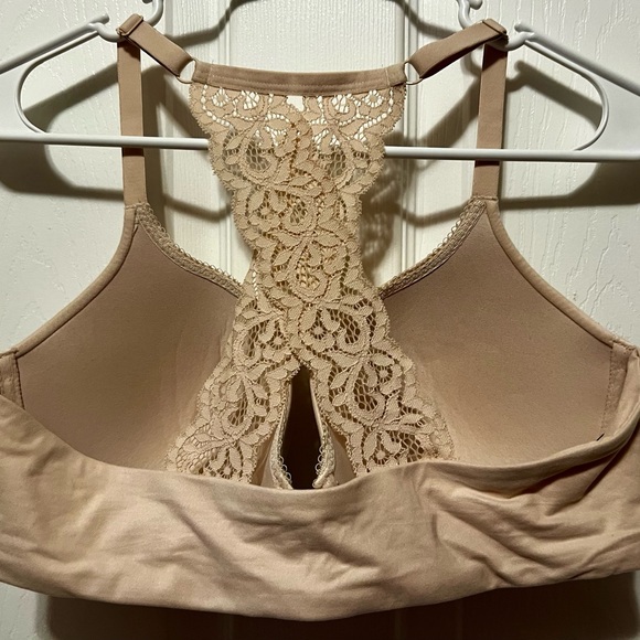 Victoria's Secret Racerback Bra - Size 38D - Picture 4 of 4